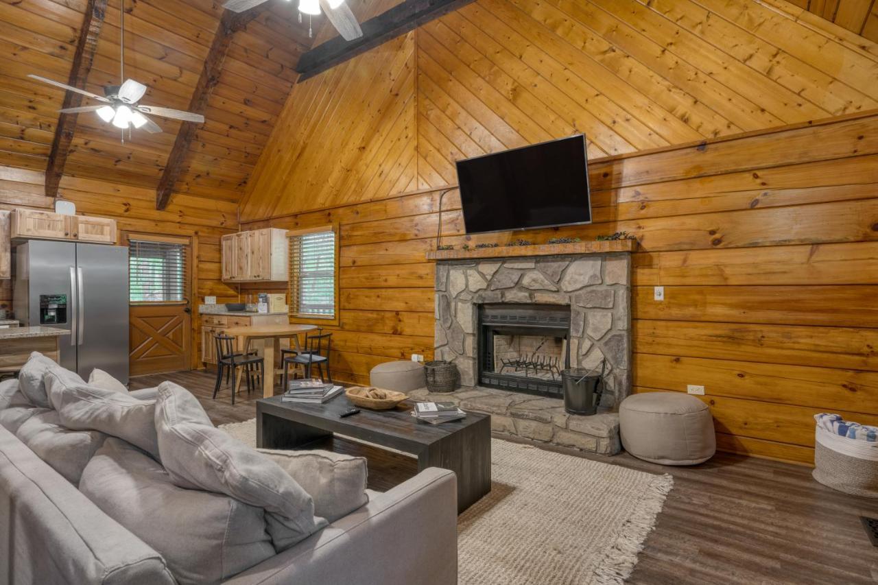 The Dudley Cabins By Avantstay Sevierville Buitenkant foto