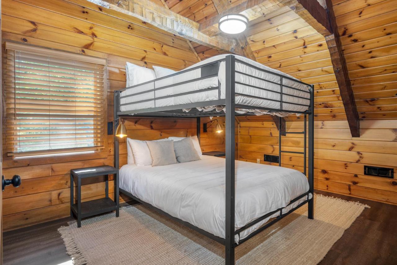 The Dudley Cabins By Avantstay Sevierville Buitenkant foto
