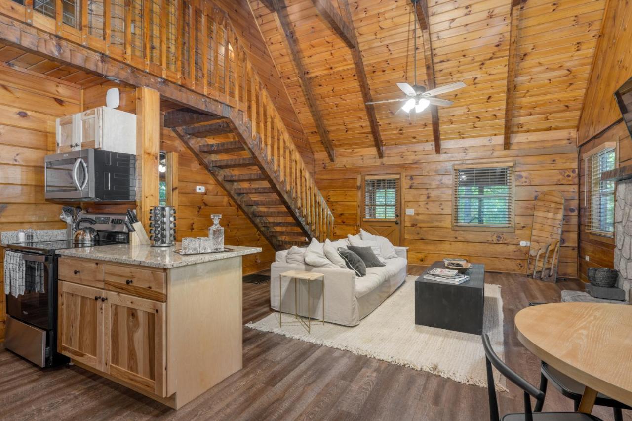 The Dudley Cabins By Avantstay Sevierville Buitenkant foto