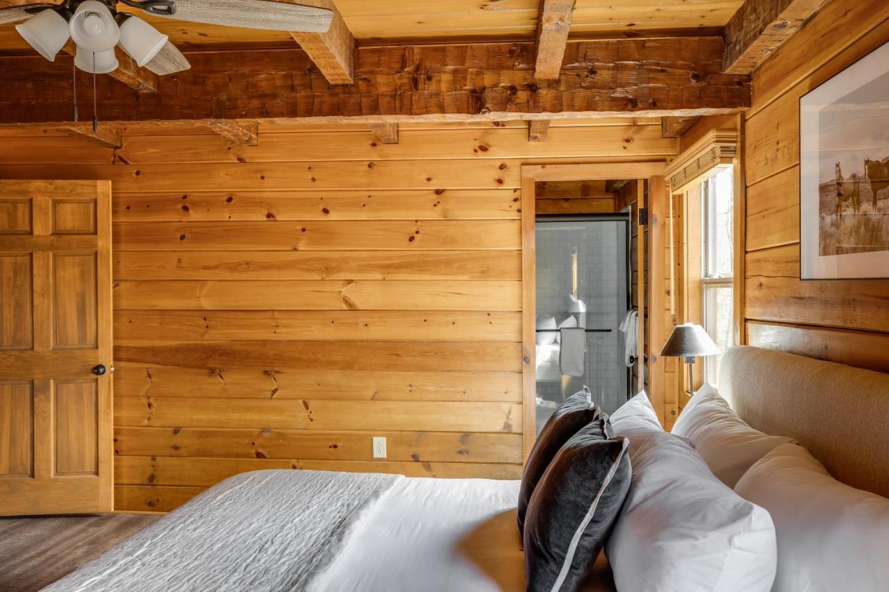 The Dudley Cabins By Avantstay Sevierville Buitenkant foto